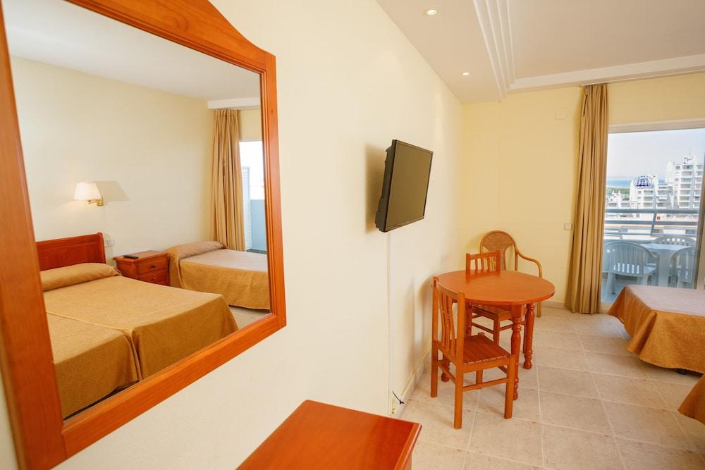 Hotel Tres Anclas Gandia Exterior photo