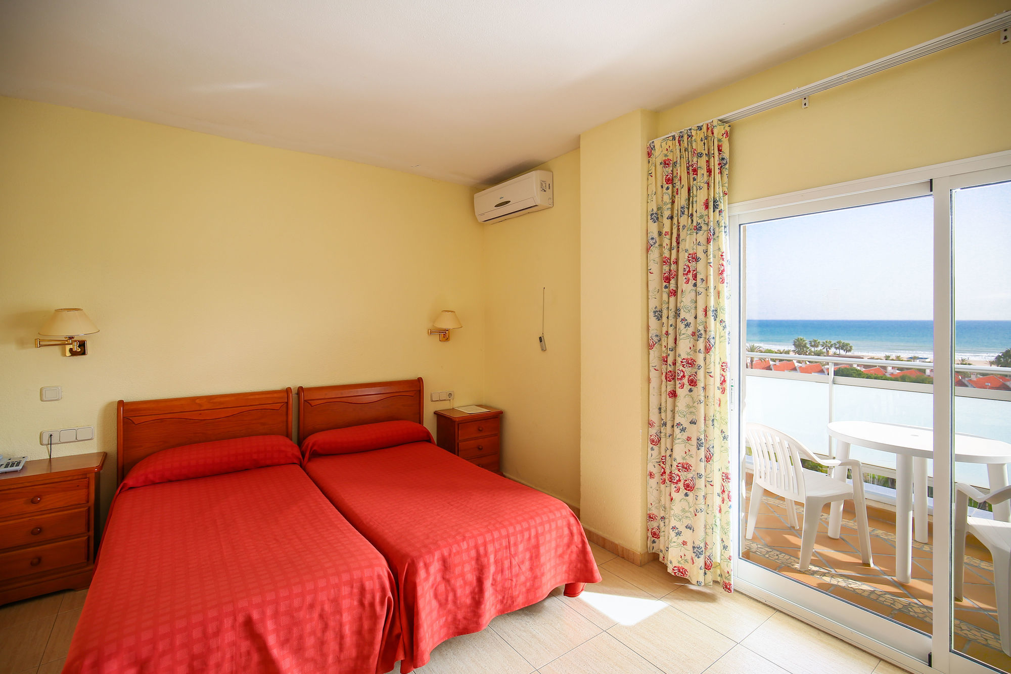 Hotel Tres Anclas Gandia Exterior photo